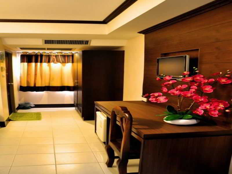 Thaphae Garden Guesthouse Chiang Mai Exterior photo
